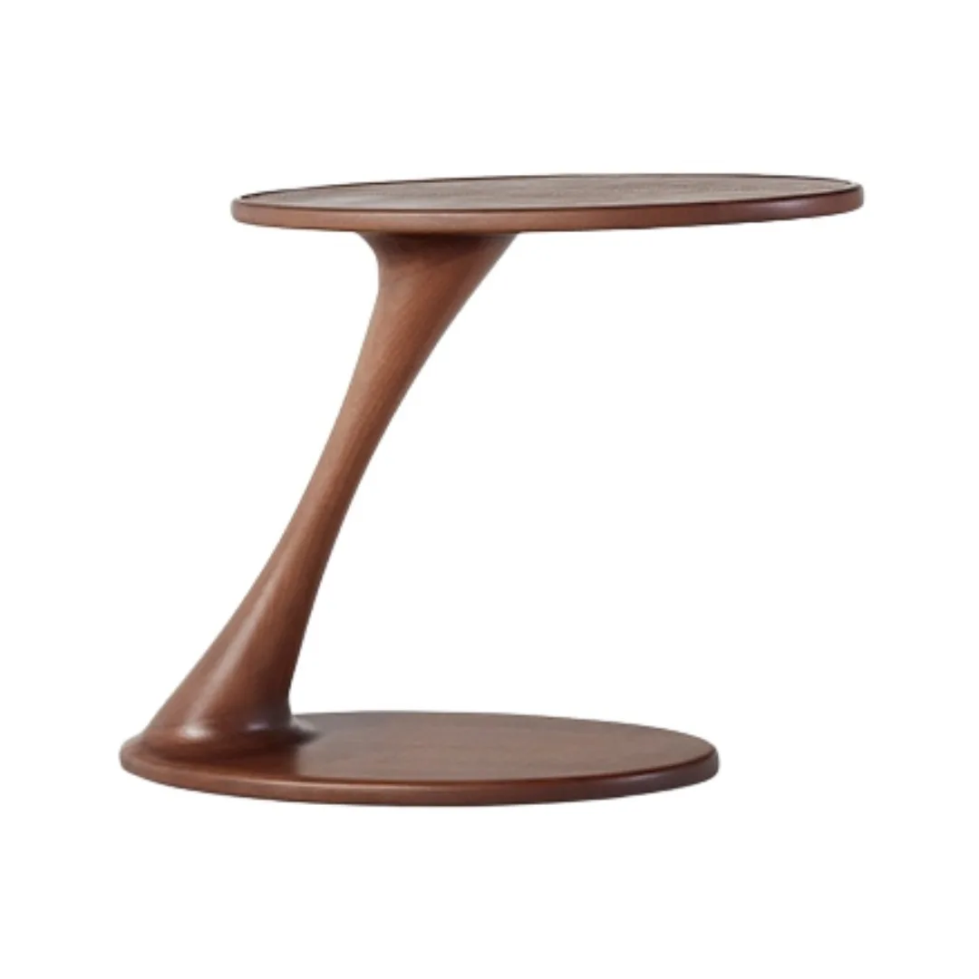 Mesa Lateral Madeira Maciça Usinada Tingida Tampo Rebaixe e Couro Sobreposto 570 x 825 x 300 Tumar Taos